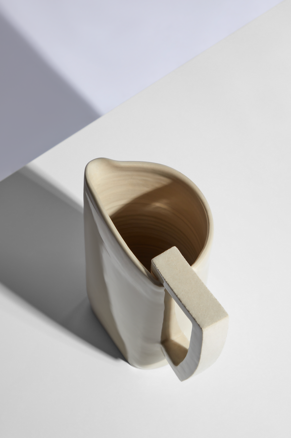 "D" JUG / VANILLA