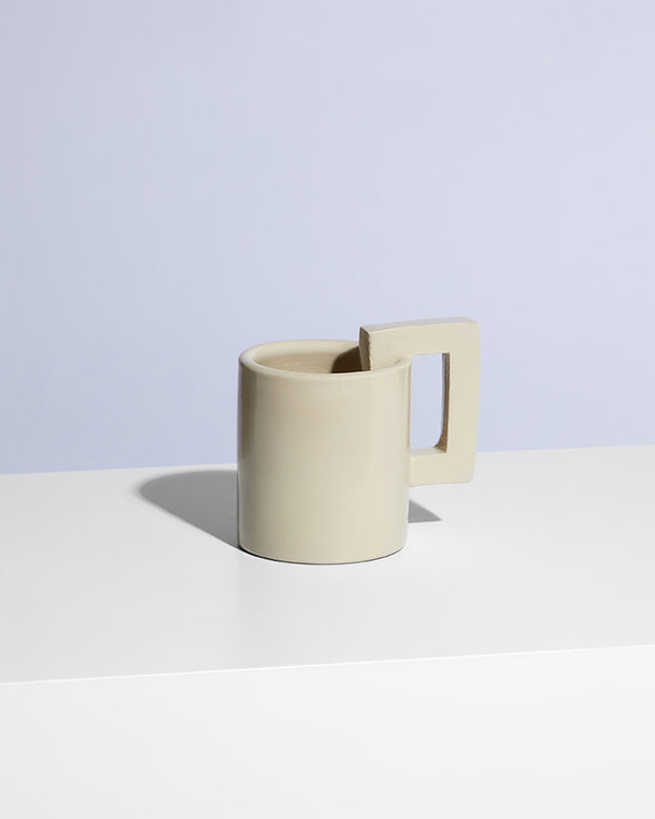 "D" MUG / VANILLA