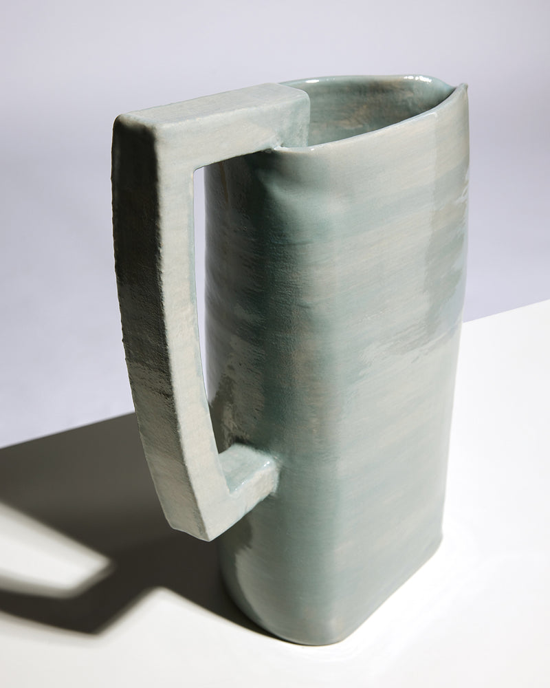 TABLE JUG / PALE GREY